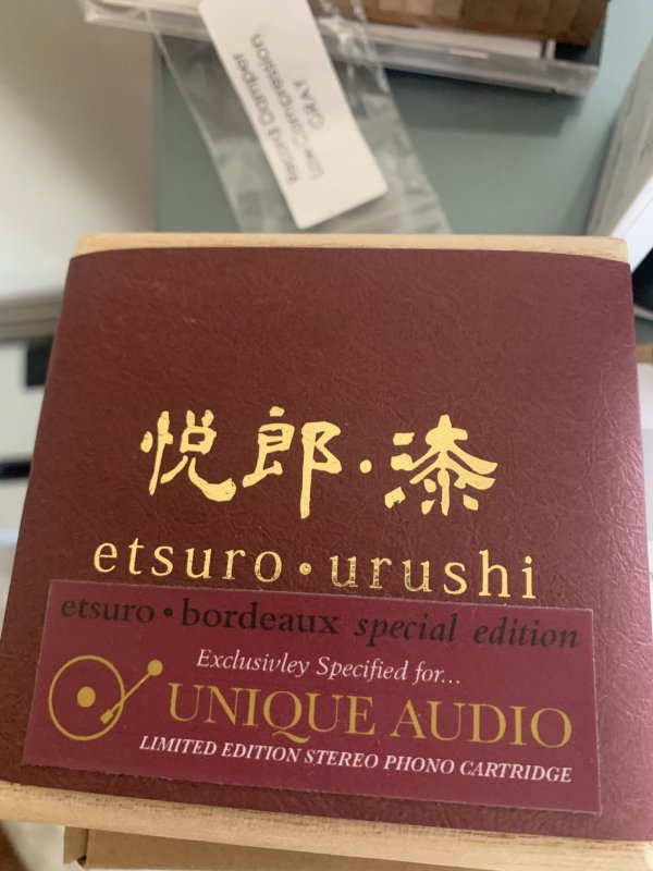 Etsuro Red Bordeaux "Special Edition" Moving Coil Cartridge