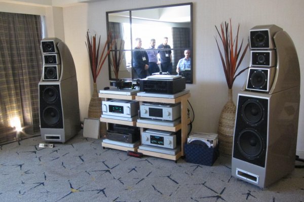 IMG_0288Los Angeles Audio Show 2017.jpg