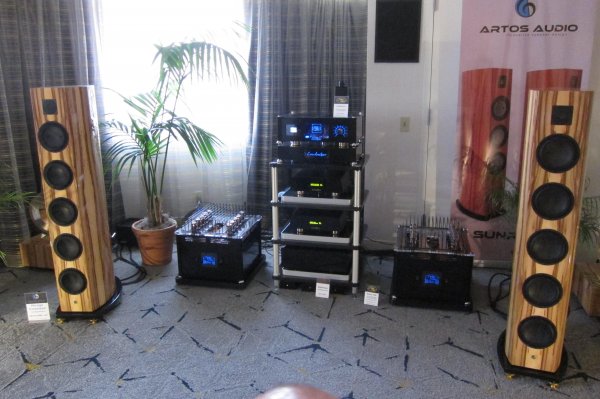 IMG_0341Los Angeles Audio Show 2017.jpg