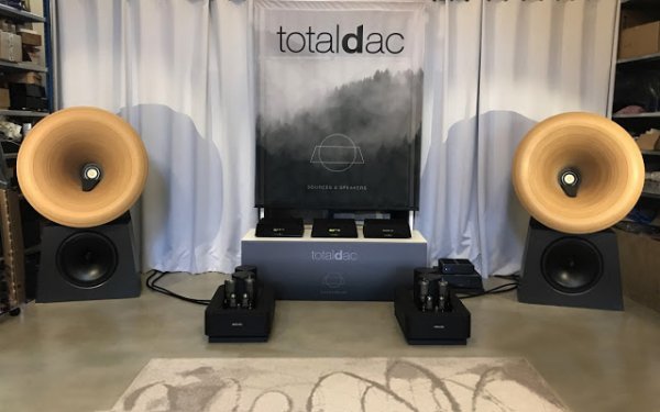 totaldac_speakers.jpg