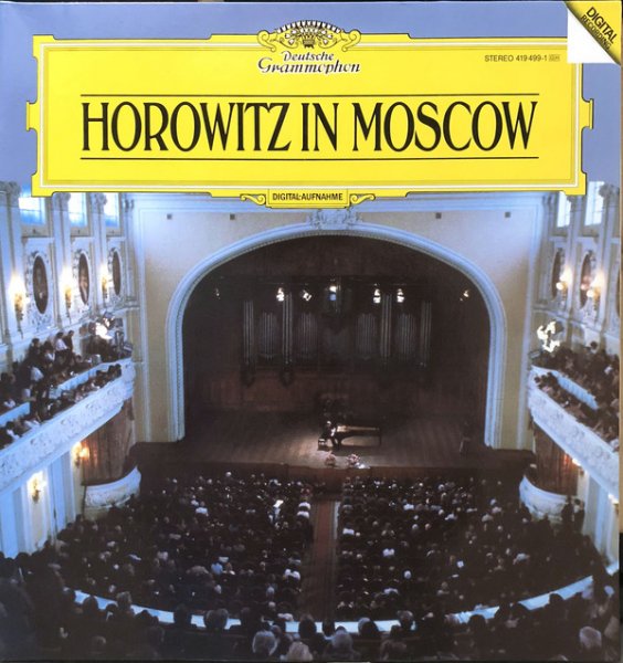 Horowitz in Moscow 419 499-1 .jpg