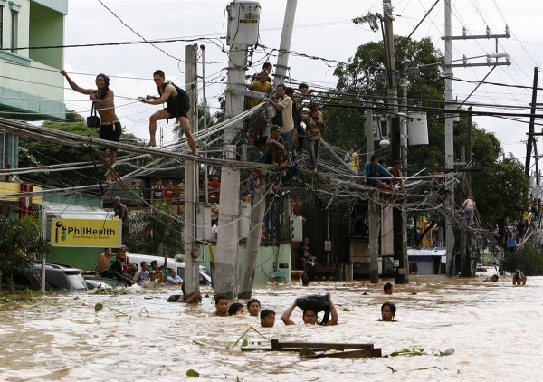 ss-090926-philippine-flood-11ss_full1.jpg